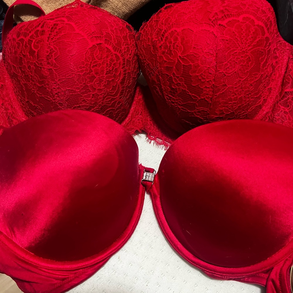 Victoria’s Secret Bra Bundle 38C–38D | 8 Bras Mixed Styles Lace & T-Shirt Bras - Picture 2 of 6